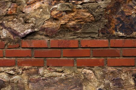 Braunschweig poroeses-mauerwerk-feuchte-wand